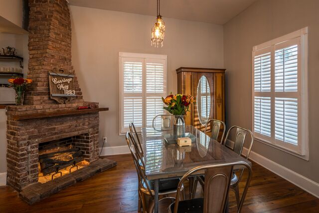 The Cottage room at Carriage Way Inn — view 3
