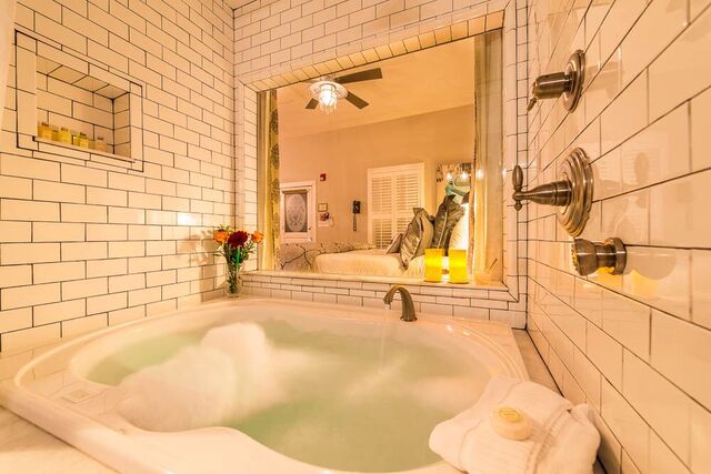 Diamond Suite interior