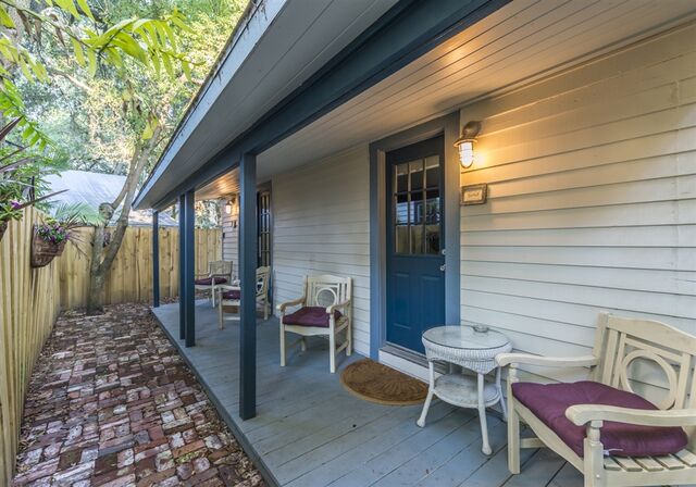 Gold room at Carriage Way Inn — view 5